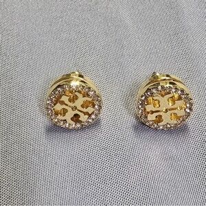 New Tory Burch logo stud earrings Gold